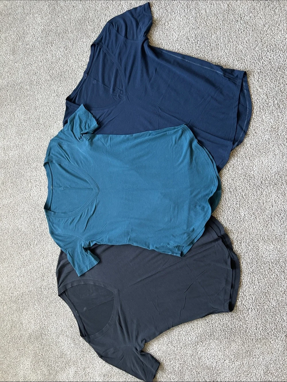 3 Lululemon Love V-Neck T-Shirts, Laguna Heather, Navy, & Black. Size 2.